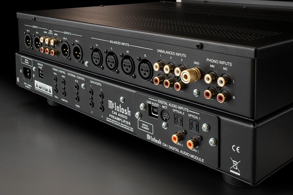 McIntosh C49 met DA1 Digital Audio Module Voorversterker | Audiofrenzy